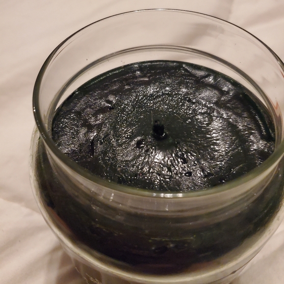 Yankee Candle in A Winter Wonderland - Picture 4 of 4